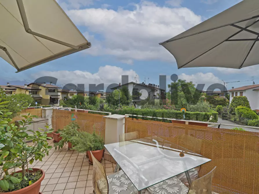 Immagine 1 di Appartamento in vendita  in Via Guasch 1 a Puegnago Sul Garda