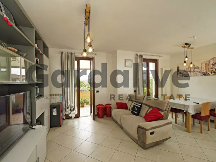 Immagine 7 di Appartamento in vendita  in Via Guasch 1 a Puegnago Sul Garda