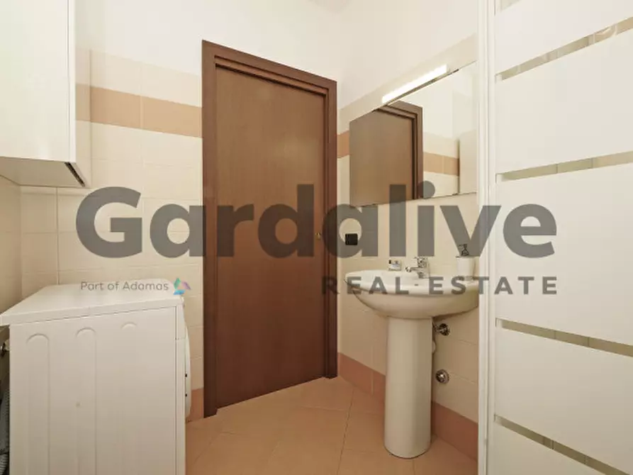 Immagine 24 di Appartamento in vendita  in Via Guasch 1 a Puegnago Sul Garda