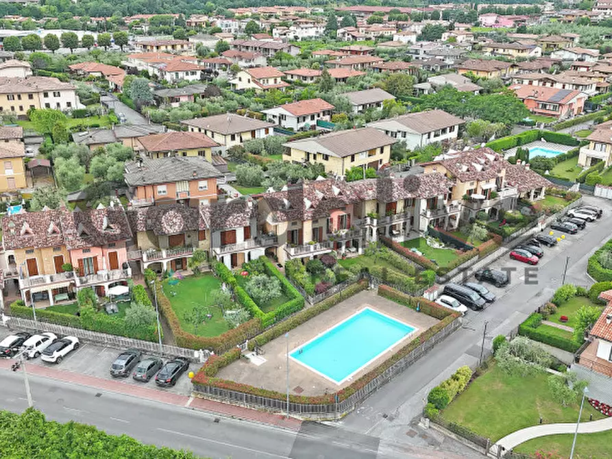 Immagine 31 di Appartamento in vendita  in Via Guasch 1 a Puegnago Sul Garda
