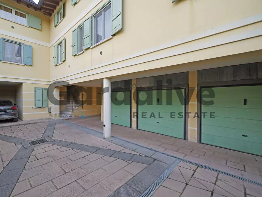 Immagine 2 di Appartamento in vendita  in Via dante alighieri, 7 a Manerba Del Garda