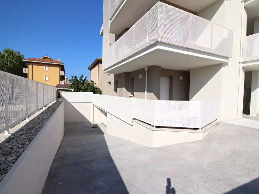 Immagine 2 di Appartamento in vendita  a Senigallia