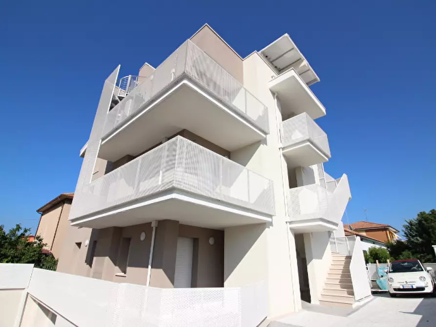 Immagine 3 di Appartamento in vendita  a Senigallia