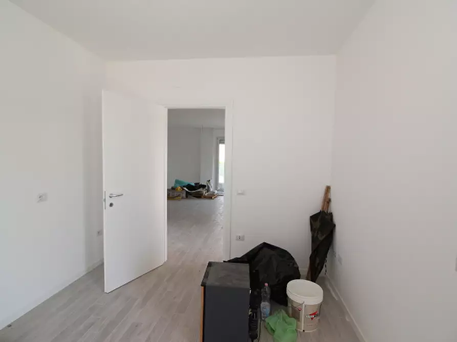 Immagine 11 di Appartamento in vendita  a Senigallia