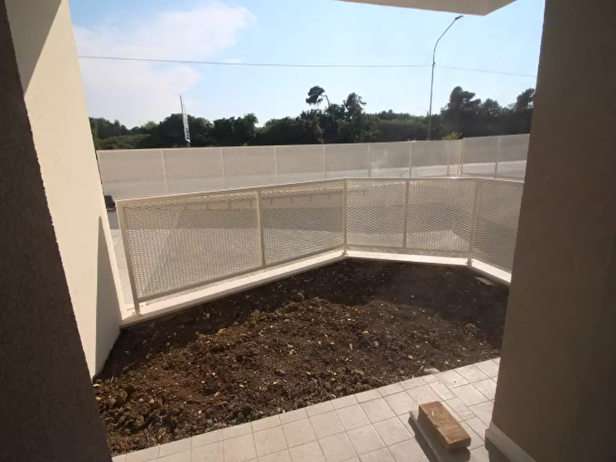 Immagine 12 di Appartamento in vendita  a Senigallia