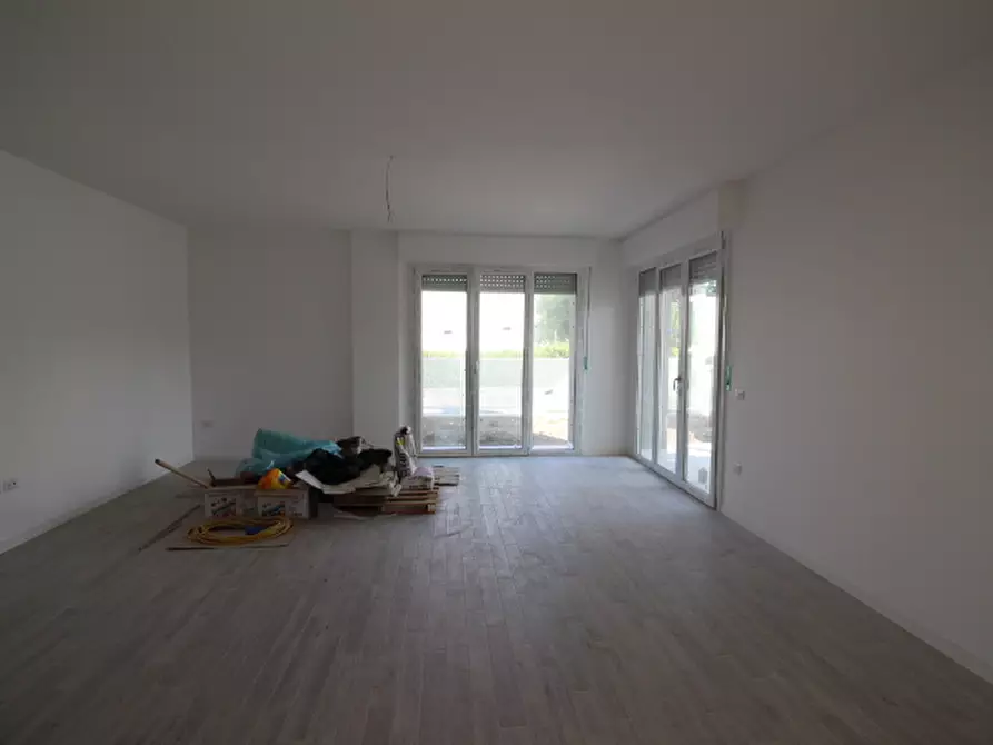 Immagine 13 di Appartamento in vendita  a Senigallia