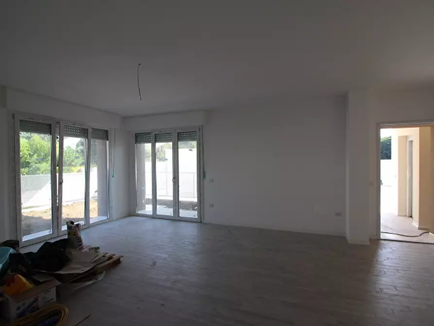 Immagine 14 di Appartamento in vendita  a Senigallia