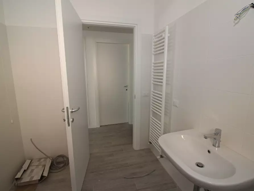 Immagine 34 di Appartamento in vendita  a Senigallia