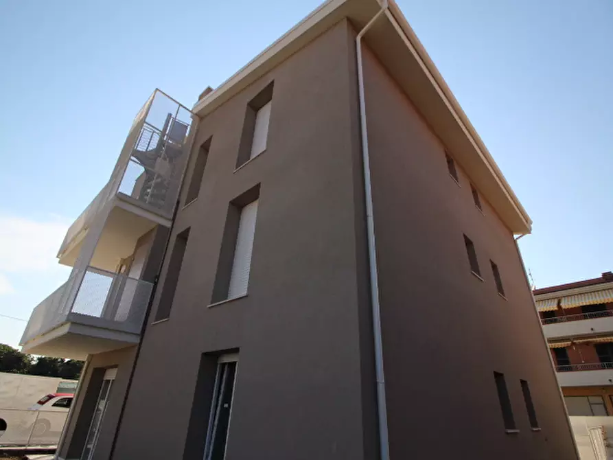 Immagine 52 di Appartamento in vendita  a Senigallia