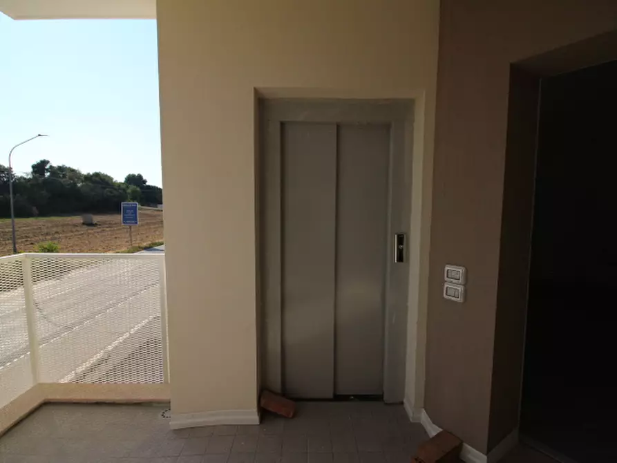 Immagine 63 di Appartamento in vendita  a Senigallia