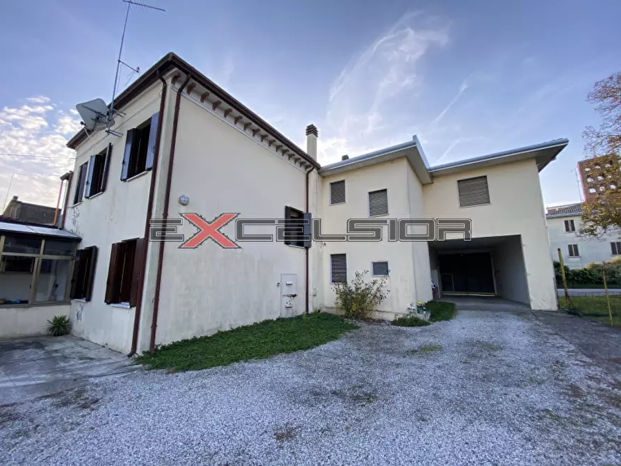 Immagine 1 di Villetta a schiera in vendita  in Via G. Matteotti n. 20 bis - Cavarzere a Cavarzere