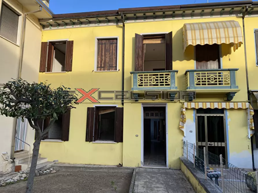 Immagine 4 di Villetta a schiera in vendita  in Via G. Matteotti n. 20 bis - Cavarzere a Cavarzere