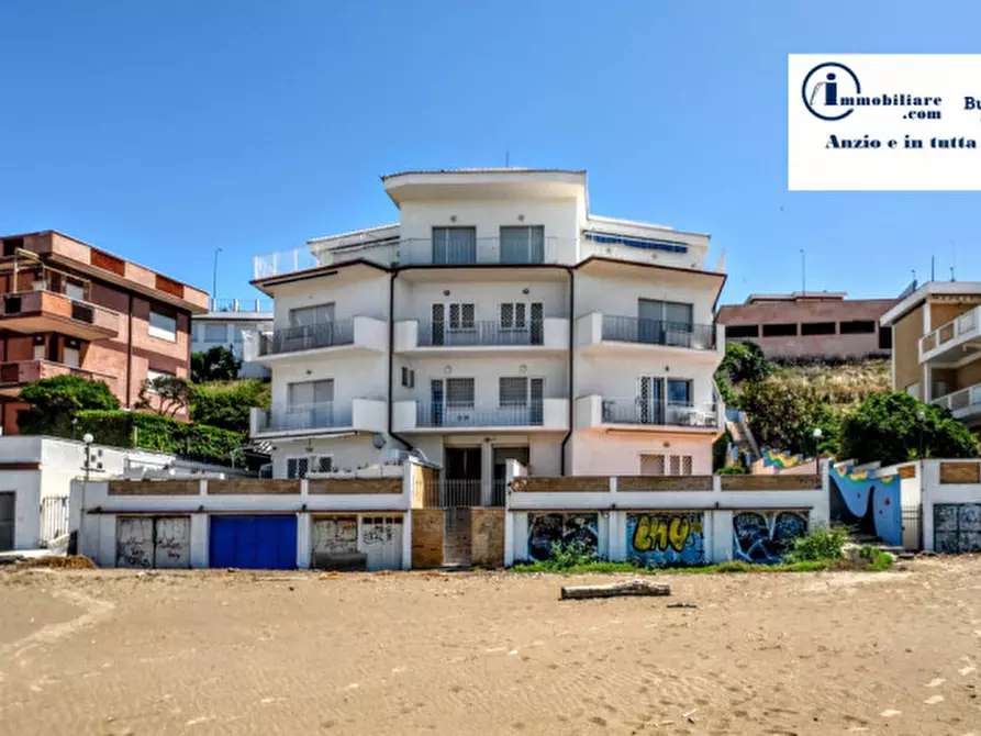 Immagine 3 di Appartamento in vendita  in lungomare enea a Anzio