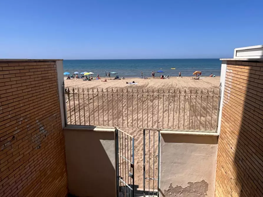 Immagine 18 di Appartamento in vendita  in lungomare enea a Anzio