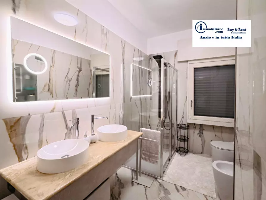 Immagine 29 di Appartamento in vendita  in lungomare enea a Anzio