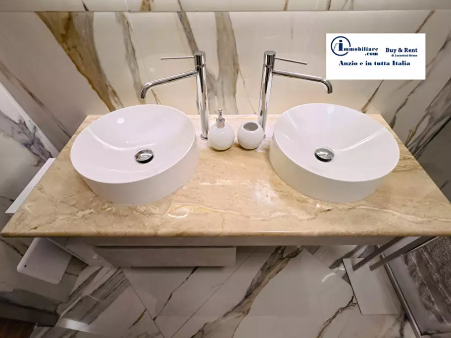 Immagine 33 di Appartamento in vendita  in lungomare enea a Anzio