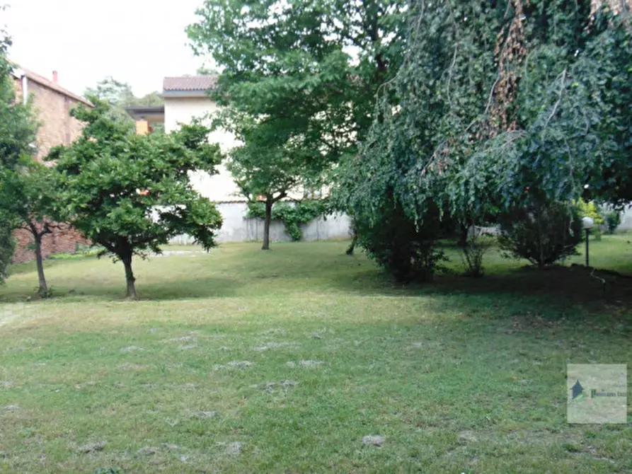 Immagine 1 di Casa indipendente in vendita  in Via Gorizia a Turbigo