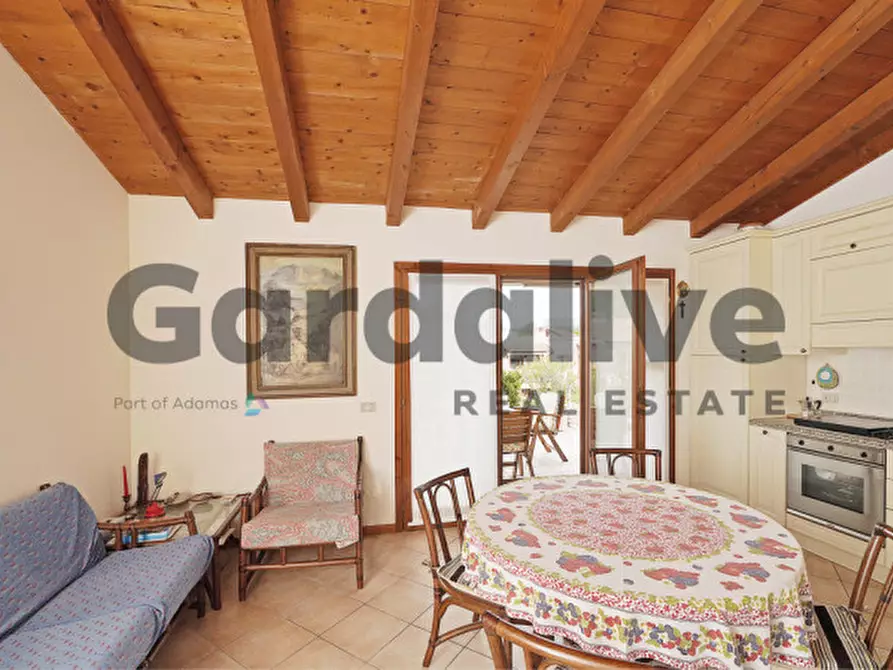 Immagine 3 di Appartamento in vendita  in via A. Manzoni a Manerba Del Garda