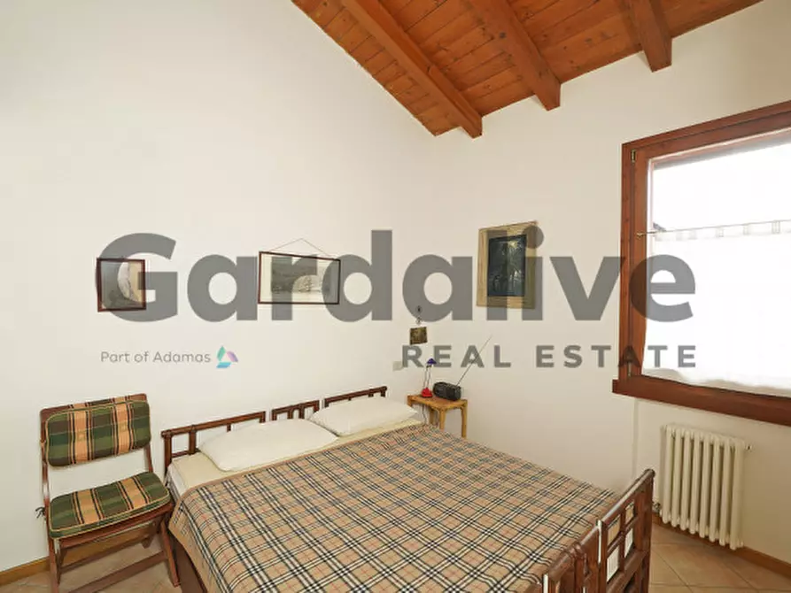 Immagine 14 di Appartamento in vendita  in via A. Manzoni a Manerba Del Garda