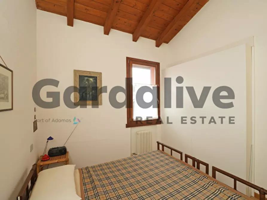 Immagine 15 di Appartamento in vendita  in via A. Manzoni a Manerba Del Garda