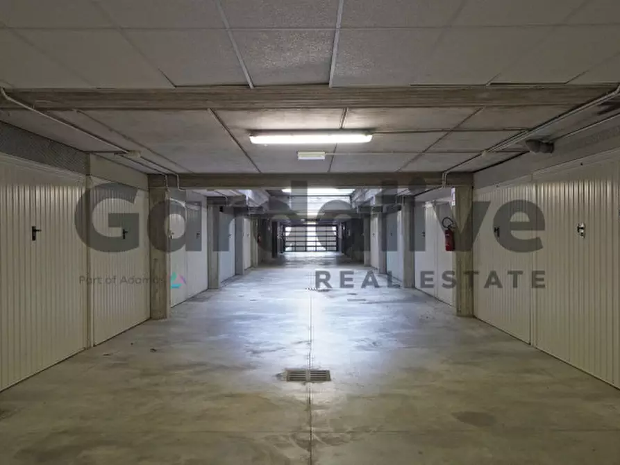 Immagine 23 di Appartamento in vendita  in via A. Manzoni a Manerba Del Garda