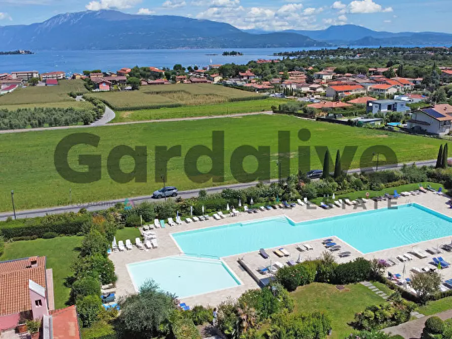 Immagine 30 di Appartamento in vendita  in via A. Manzoni a Manerba Del Garda