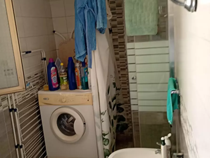 Immagine 22 di Appartamento in affitto  in Via Foria a Napoli