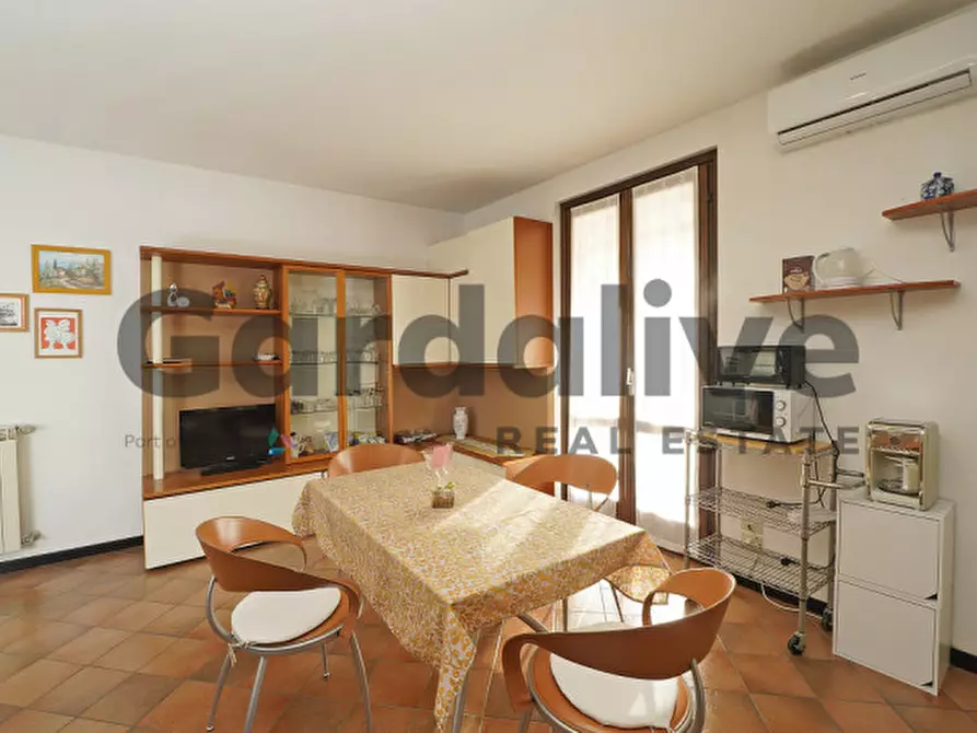 Immagine 2 di Appartamento in vendita  in Viale degli Alpini a Manerba Del Garda