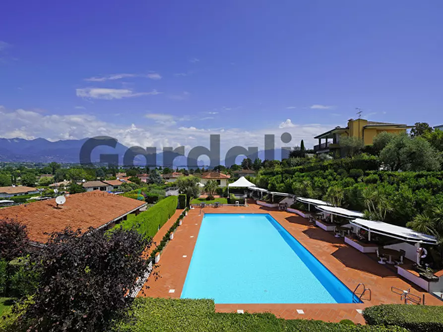 Immagine 23 di Appartamento in vendita  in Viale degli Alpini a Manerba Del Garda