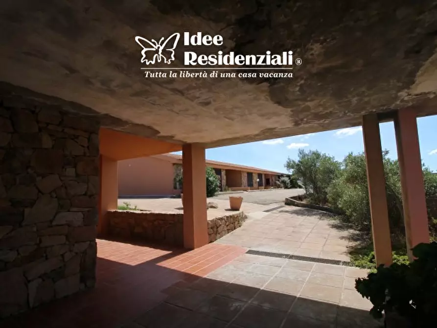 Immagine 6 di Villa in vendita  in porto mannu a Palau