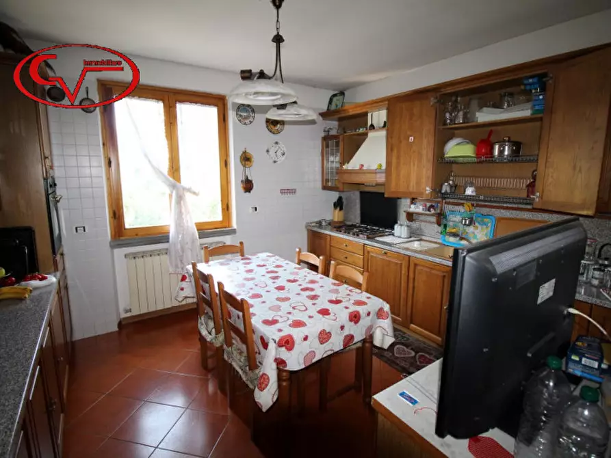 Immagine 4 di Casa quadrifamiliare in vendita  in via Roma a Loro Ciuffenna