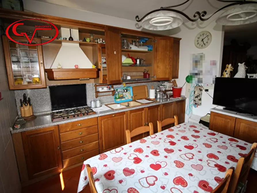 Immagine 5 di Casa quadrifamiliare in vendita  in via Roma a Loro Ciuffenna