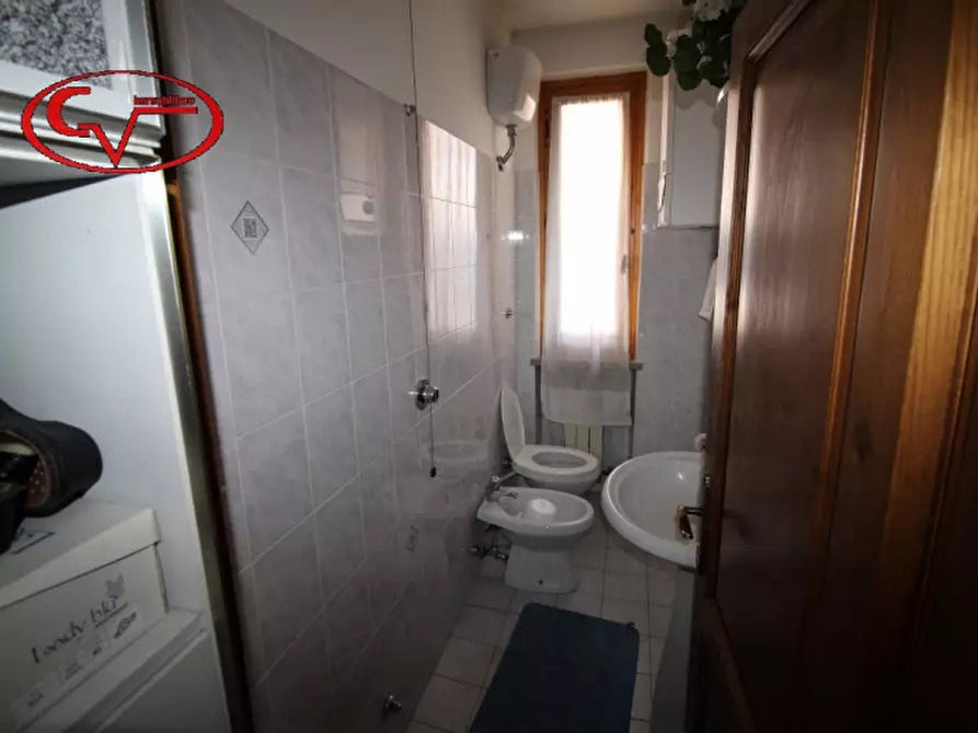 Immagine 9 di Casa quadrifamiliare in vendita  in via Roma a Loro Ciuffenna