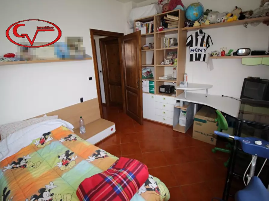 Immagine 9 di Casa quadrifamiliare in vendita  in via Roma a Loro Ciuffenna