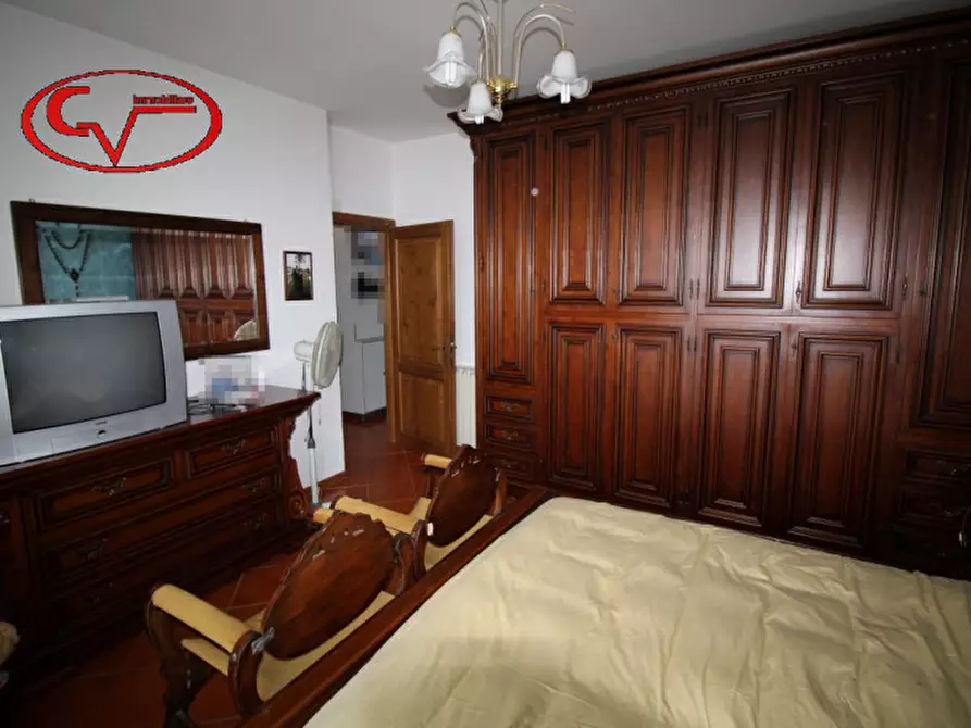 Immagine 11 di Casa quadrifamiliare in vendita  in via Roma a Loro Ciuffenna