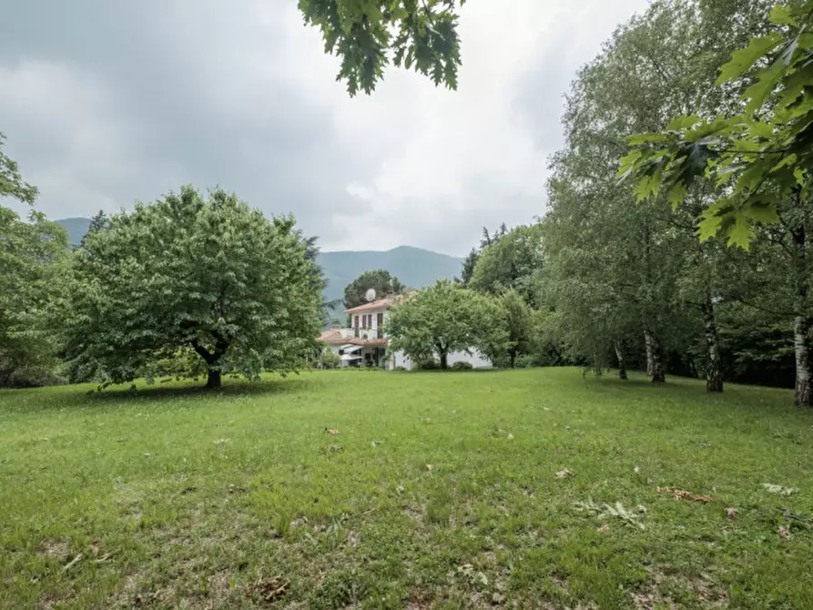 Immagine 1 di Villa in vendita  a Vallio Terme