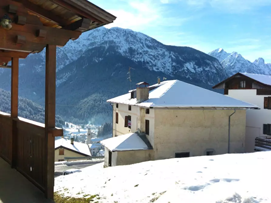 Immagine 1 di Casa indipendente in vendita  in Via del Popolo a San Pietro Di Cadore