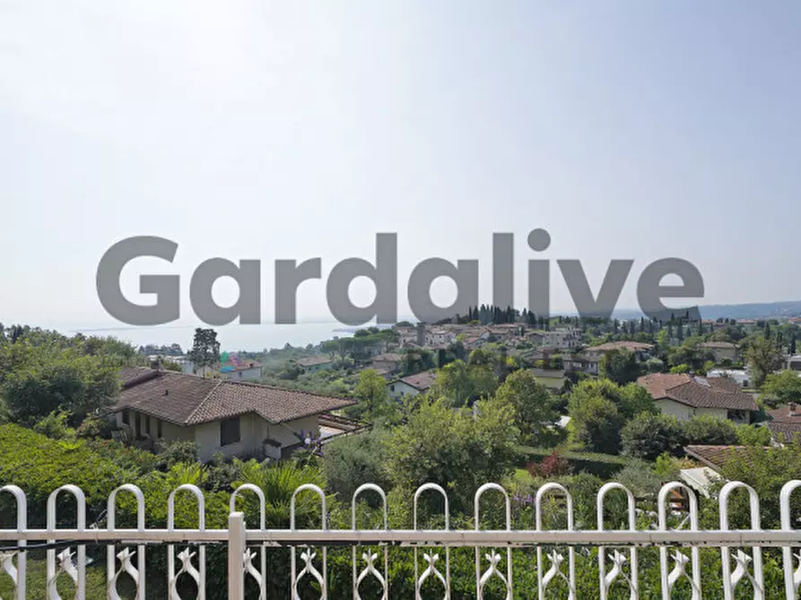 Immagine 4 di Villa in vendita  a Padenghe Sul Garda