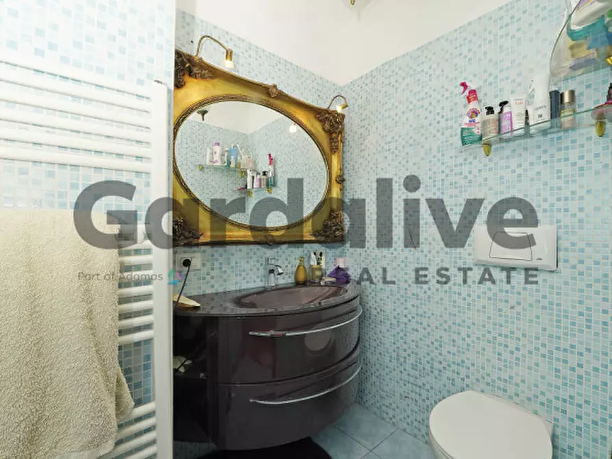 Immagine 14 di Villa in vendita  a Padenghe Sul Garda
