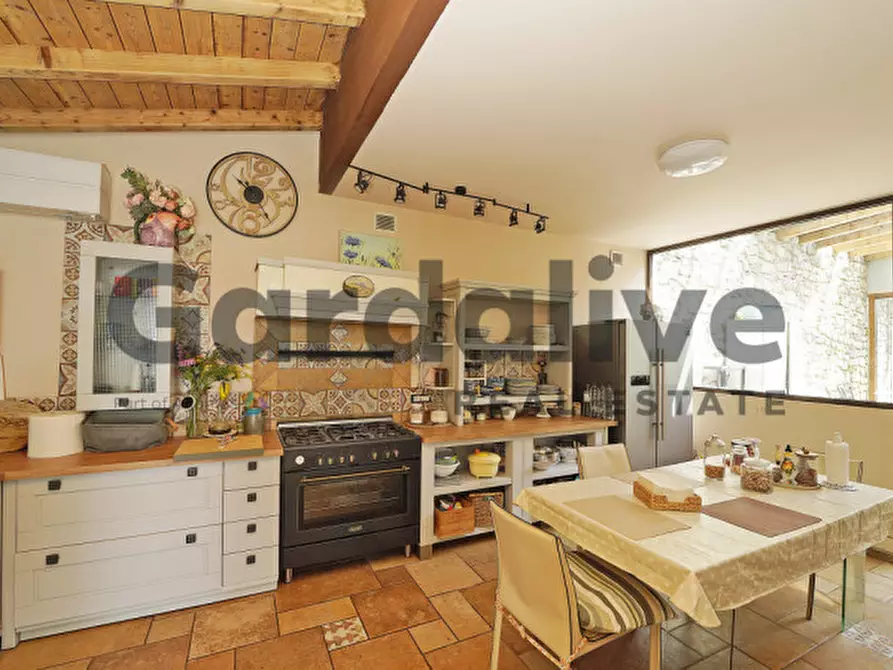 Immagine 20 di Villa in vendita  a Padenghe Sul Garda