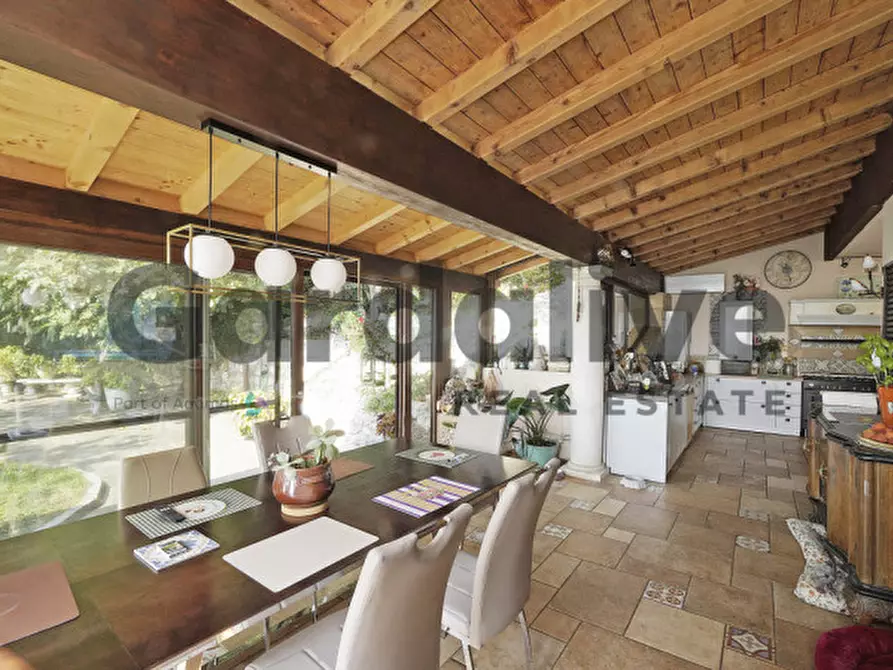 Immagine 28 di Villa in vendita  a Padenghe Sul Garda