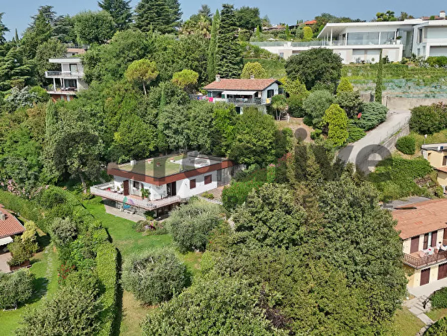 Immagine 42 di Villa in vendita  a Padenghe Sul Garda