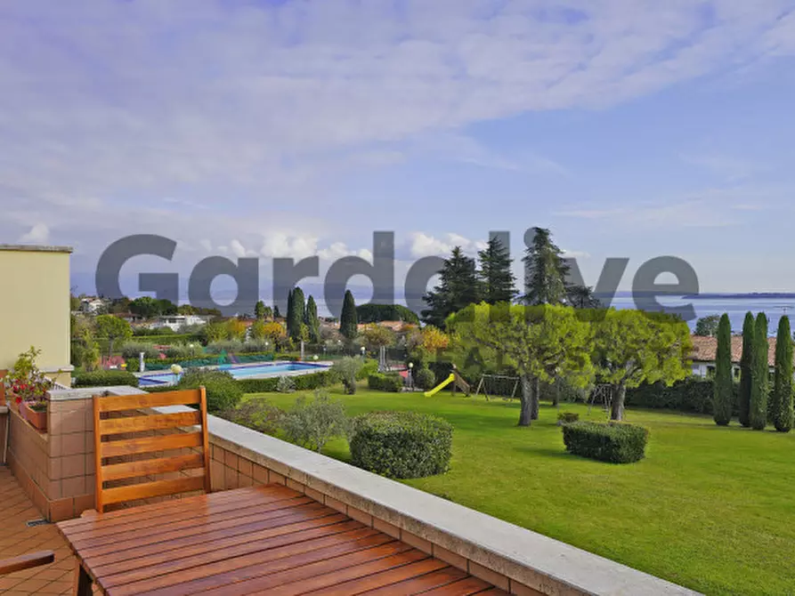 Immagine 3 di Appartamento in vendita  in Viale Ghandi a Moniga Del Garda