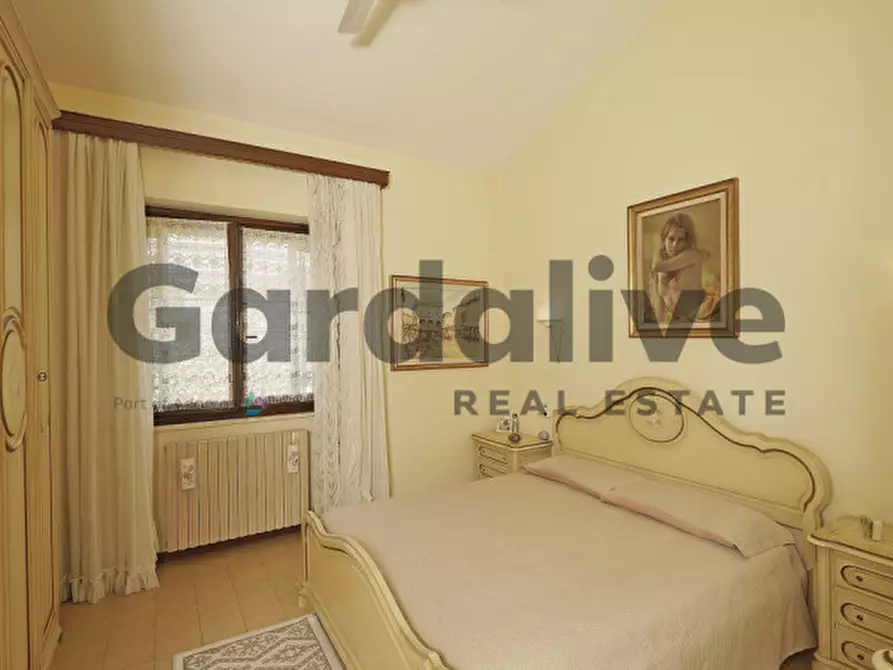 Immagine 13 di Appartamento in vendita  in Viale Ghandi a Moniga Del Garda