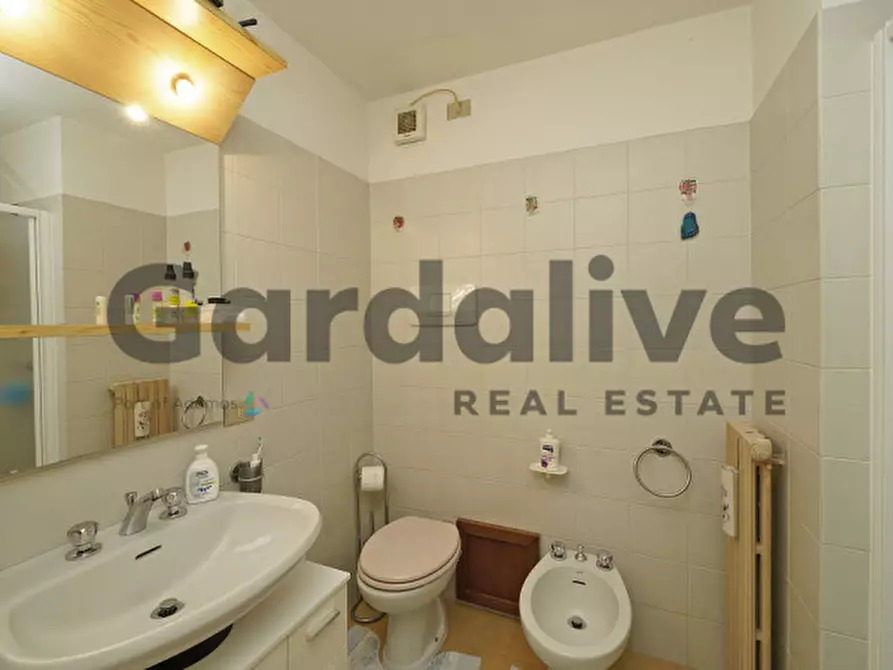 Immagine 15 di Appartamento in vendita  in Viale Ghandi a Moniga Del Garda