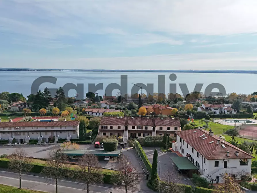 Immagine 21 di Appartamento in vendita  in Viale Ghandi a Moniga Del Garda