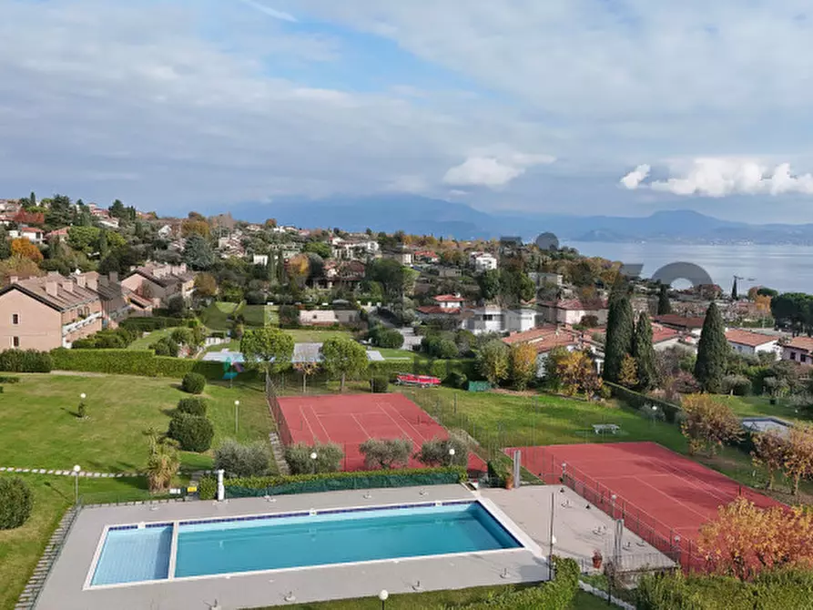 Immagine 27 di Appartamento in vendita  in Viale Ghandi a Moniga Del Garda