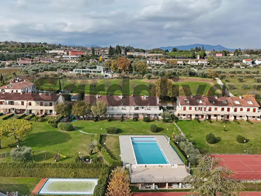 Immagine 31 di Appartamento in vendita  in Viale Ghandi a Moniga Del Garda