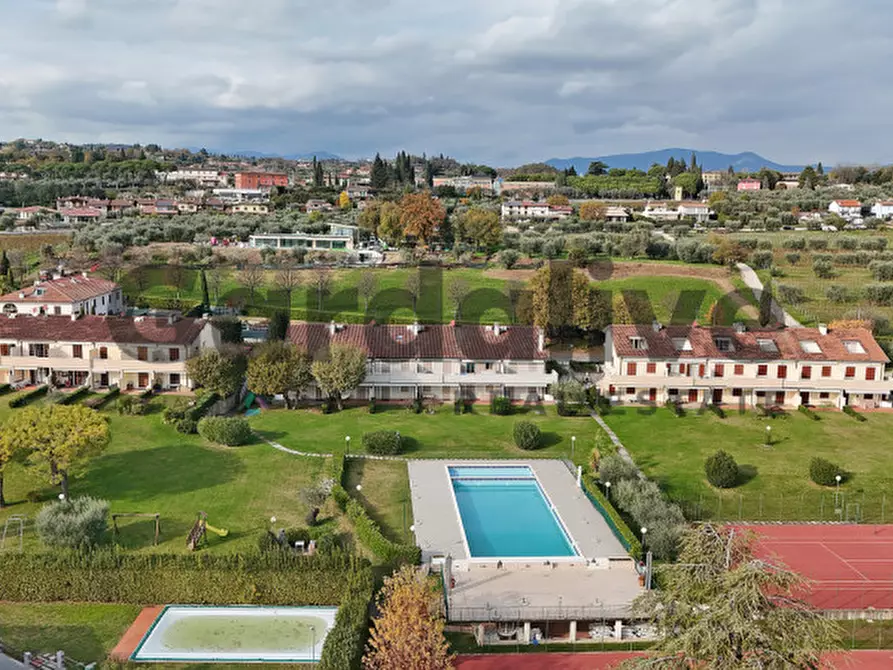 Immagine 32 di Appartamento in vendita  in Viale Ghandi a Moniga Del Garda