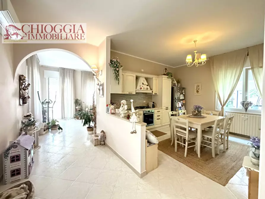 Immagine 7 di Appartamento in vendita  in Viale Milano a Chioggia